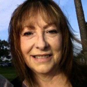 Meet your Posher, Lyn